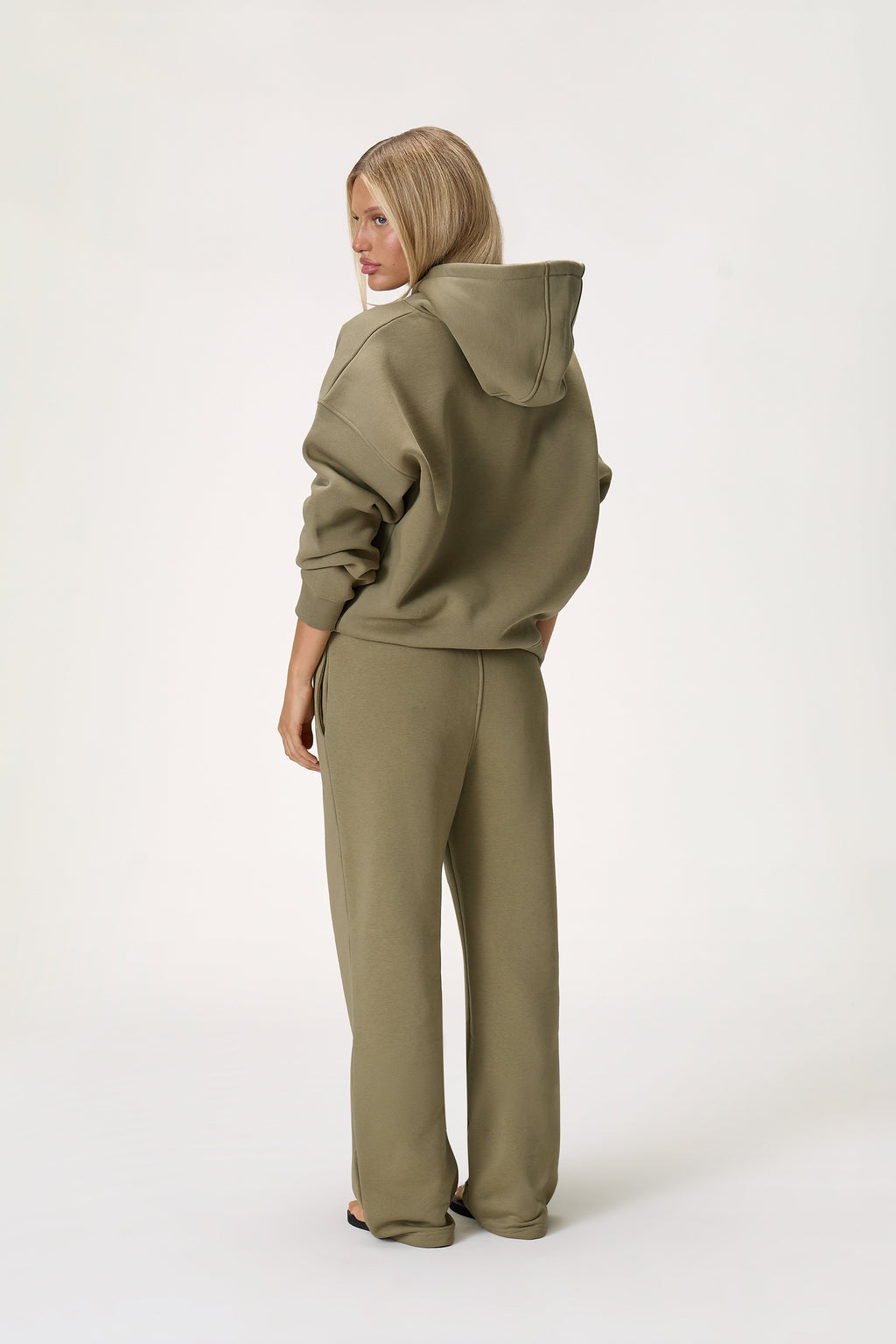 Seekers Doozy Wide Leg Sweatpants in Khaki