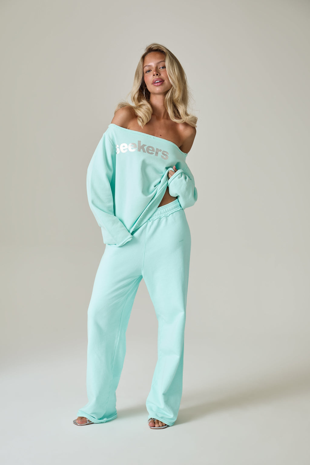 Seekers Slouch Top in Aqua