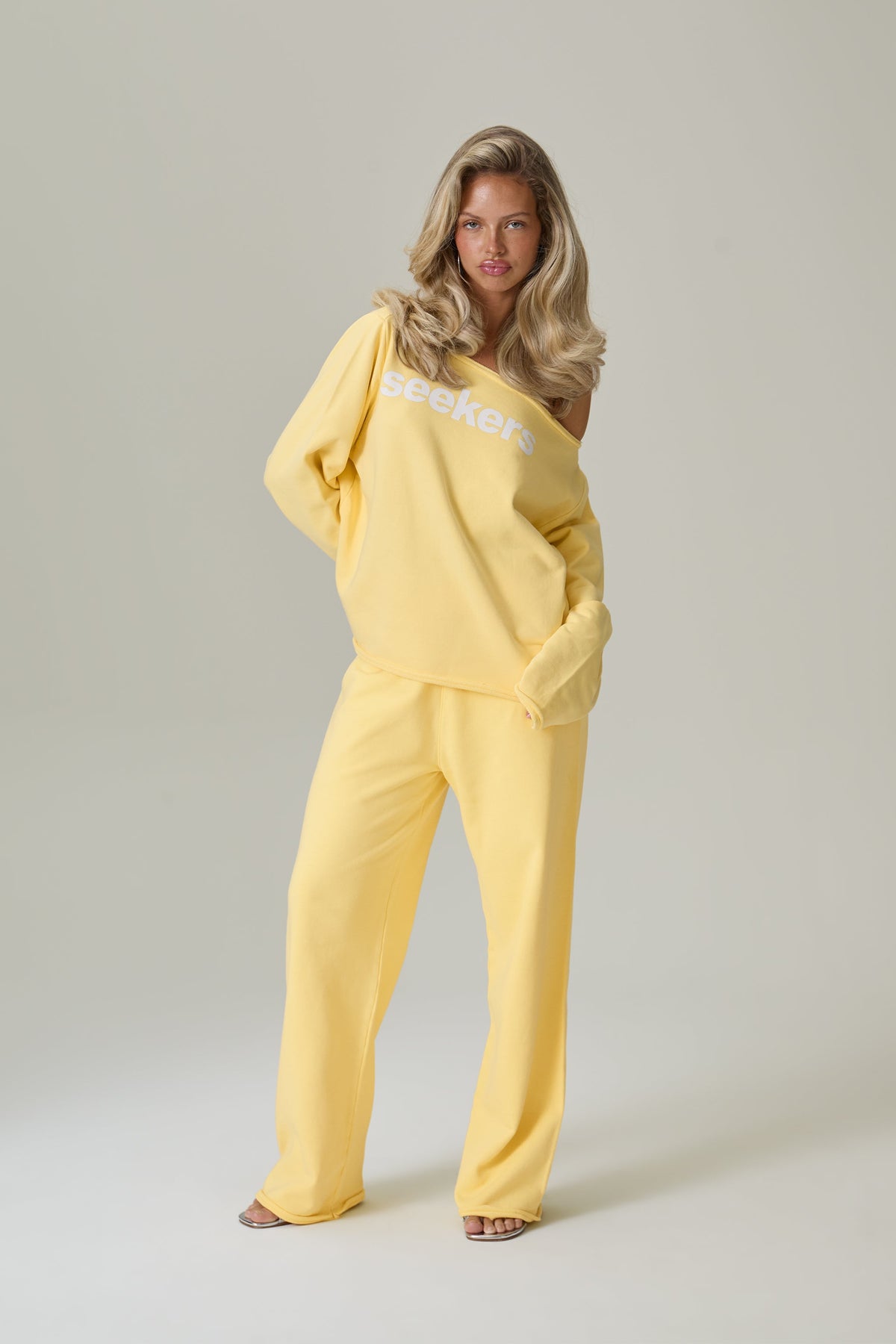 Seekers Slouch Top in Yellow