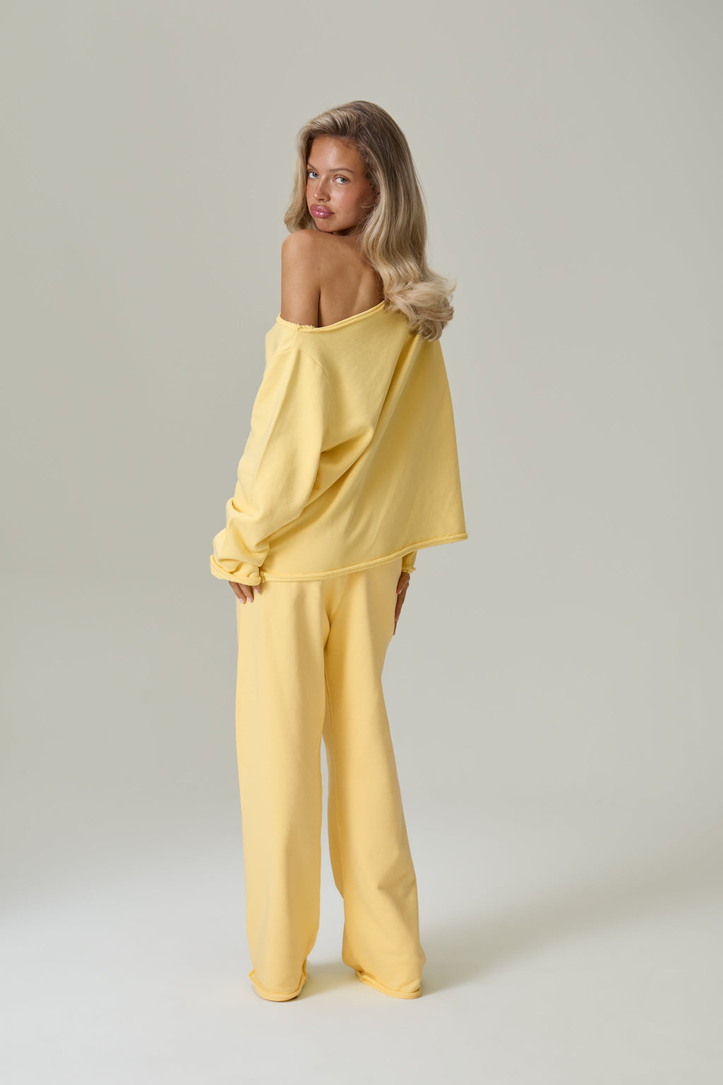 Seekers Slouch Top in Yellow
