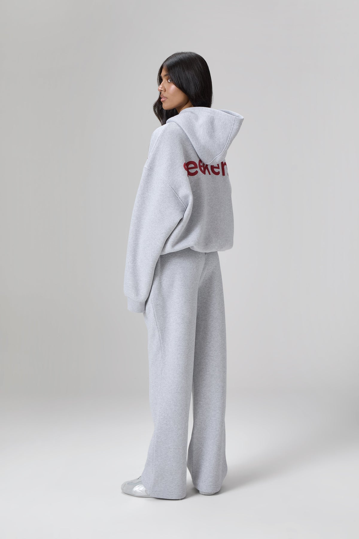 Seekers Classic Wide Leg Sweatpants in Grey Melange