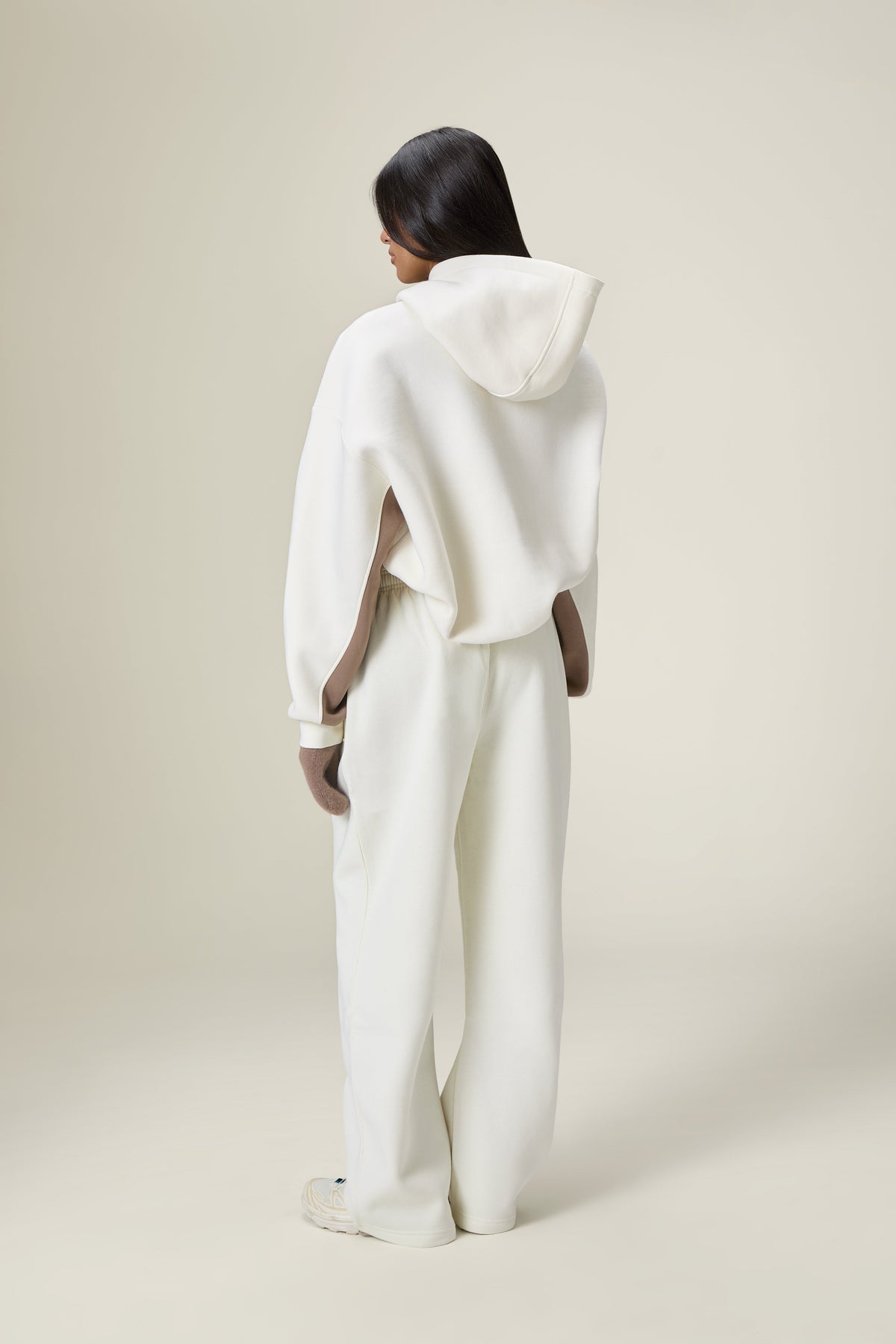 Series Wide Leg Sweatpants in Balm