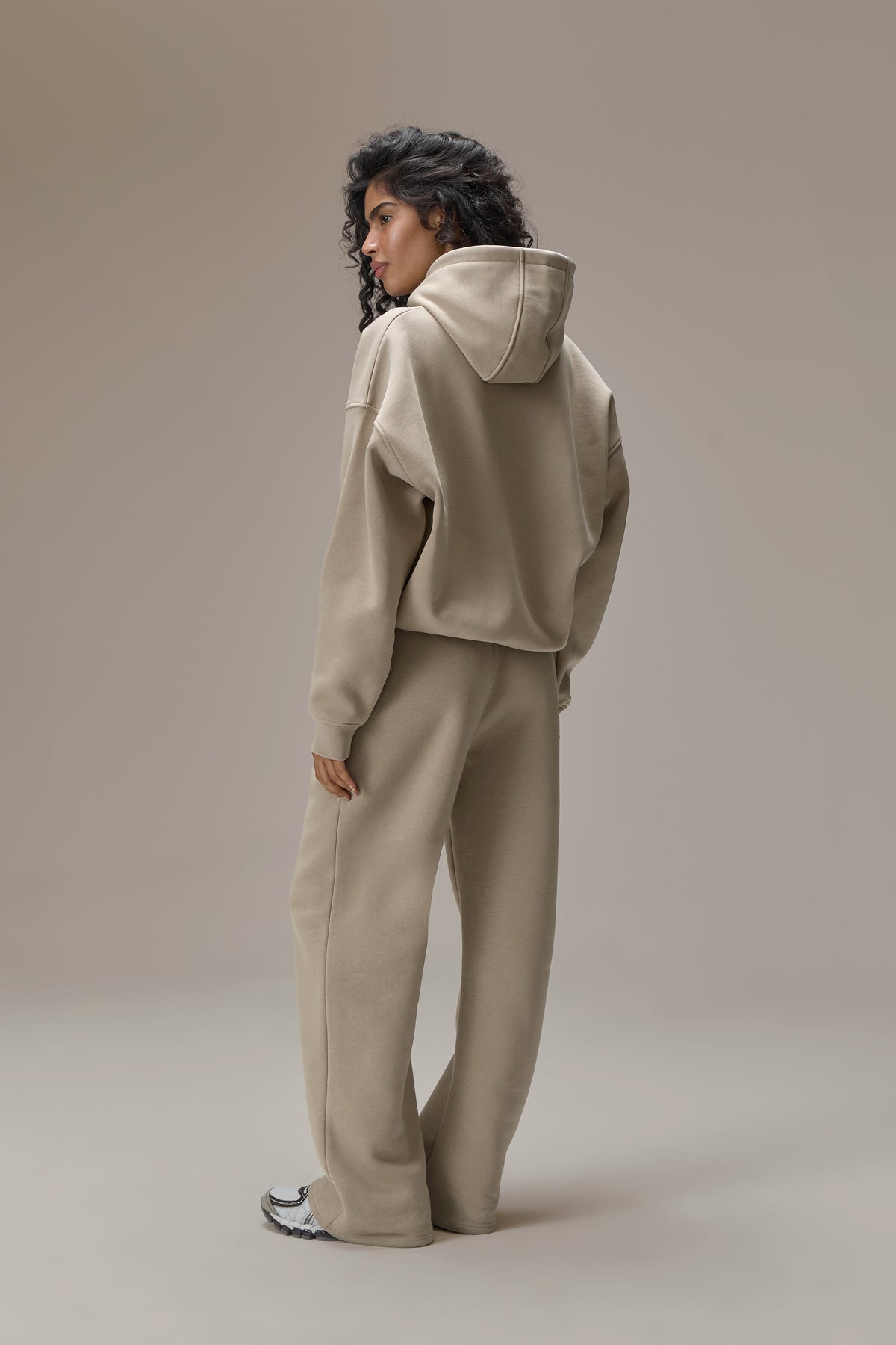 Seekers Classic Wide Leg Sweatpants in Beige